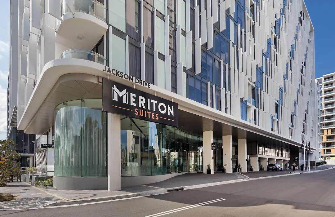 Meriton Suites Mascot Central-1